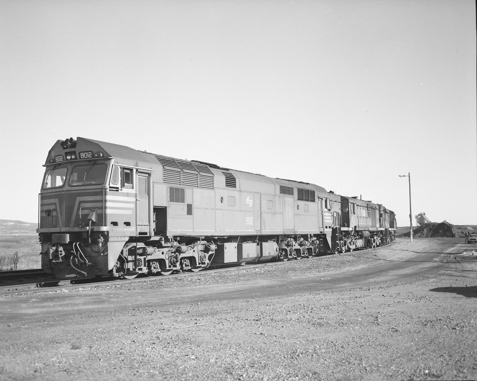 8012 + 2 x 45 class, Hexham Balloon Loop, Hexham, NSW, 22 May 1988 ...