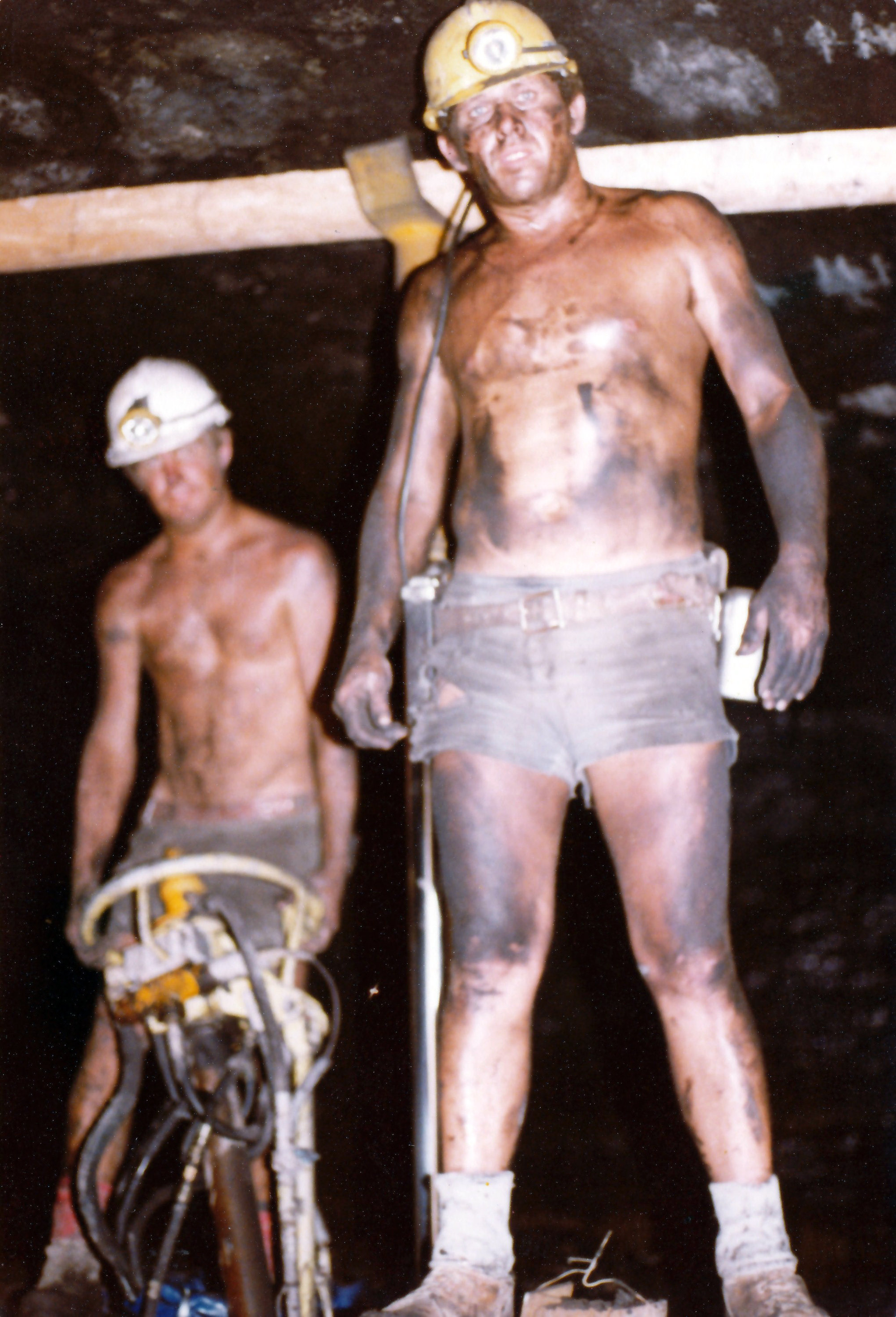 Mineworkers underground, Wambo Colliery, Warkworth, NSW, 1979 | Living ...
