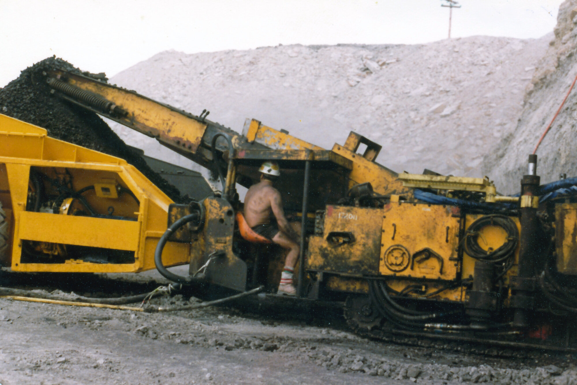 Operating machinery at Wambo Colliery, Warkworth, NSW, 1979 | Living ...