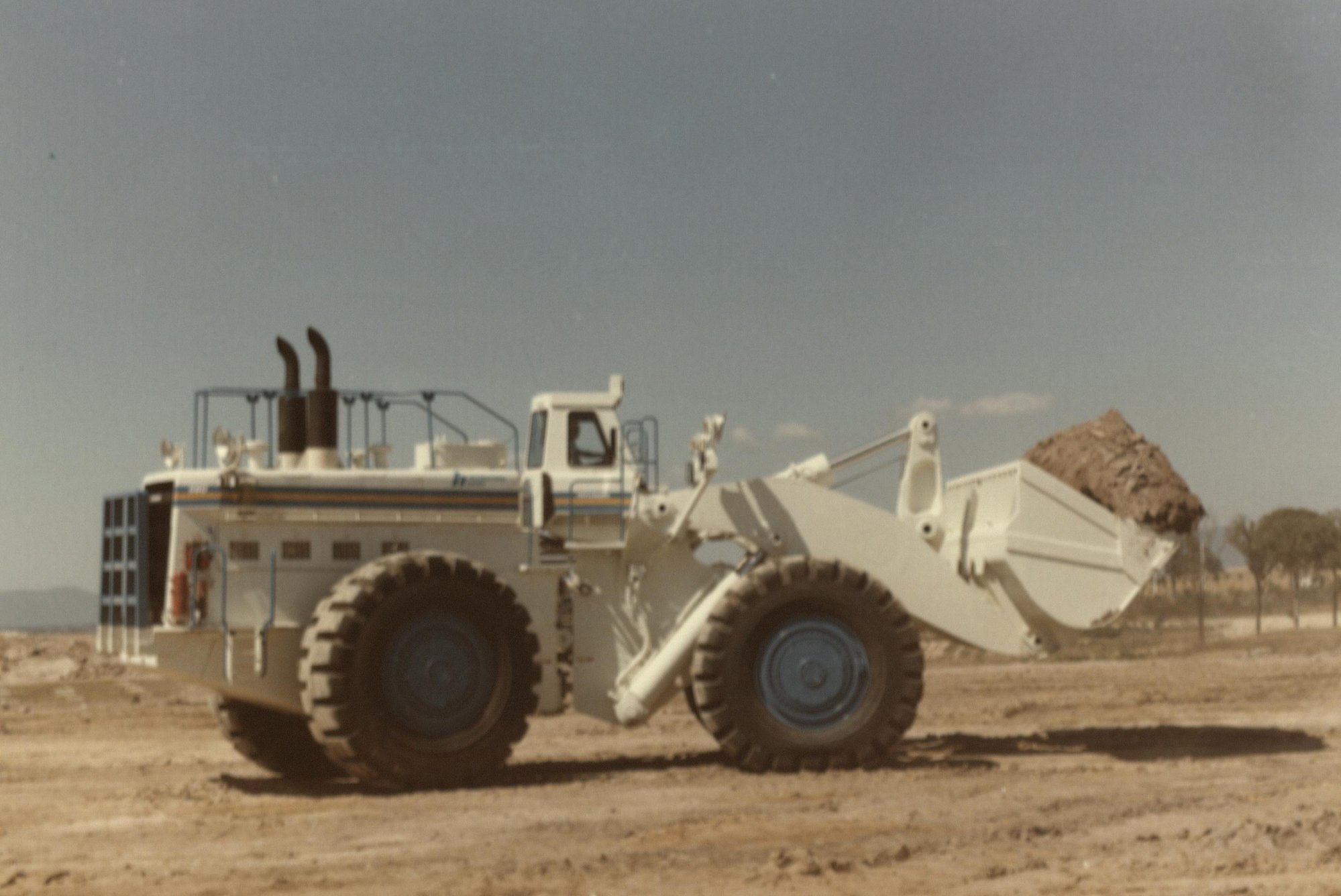 The International 580 Loader Saga | Living Histories