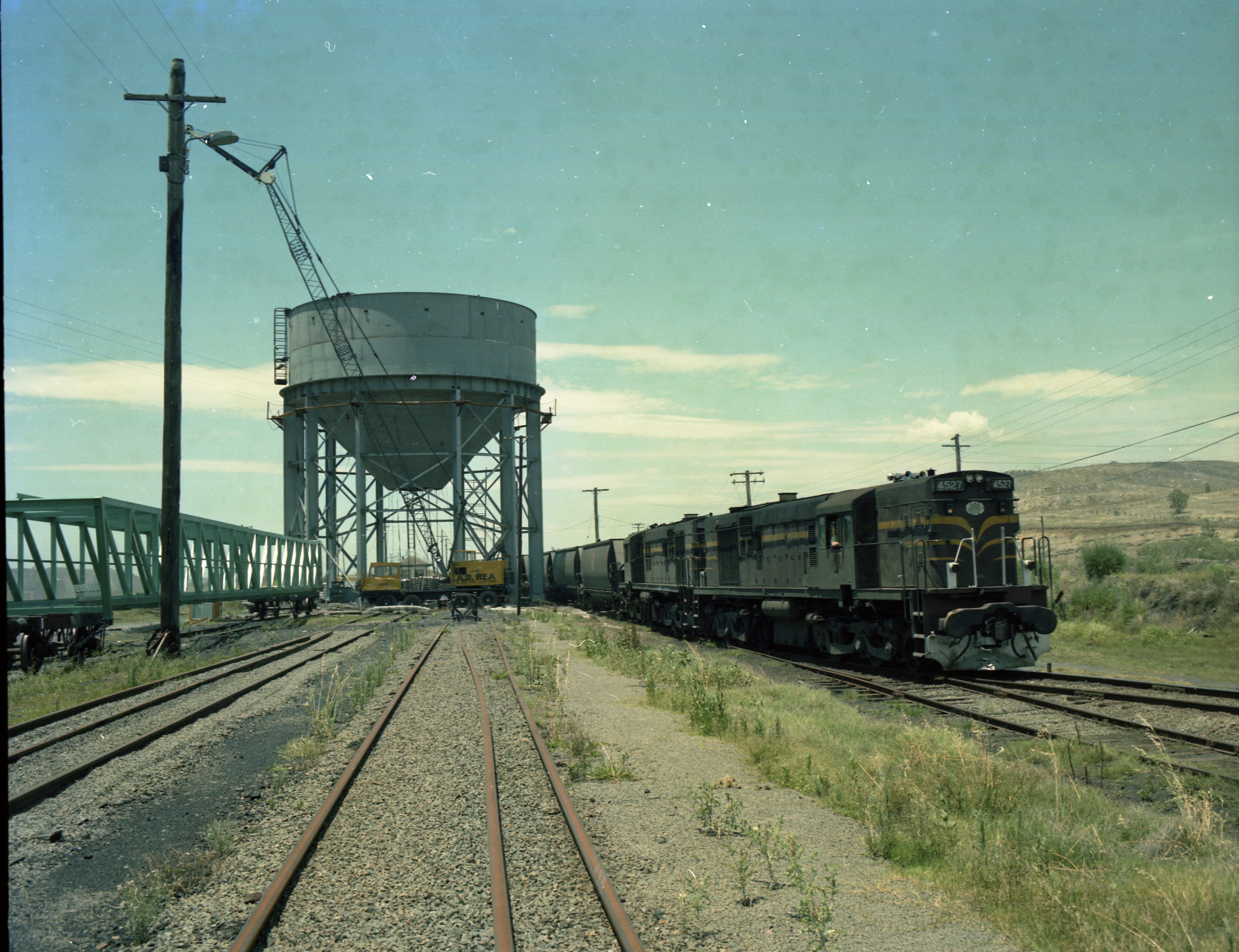 Liddell Colliery - Unit Train Loader Bin & Balloon Loop During ...