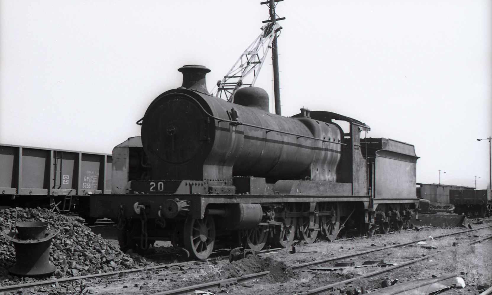 ROD 20 and tenders in trucks, scrapping of the ROD locomotives at ...