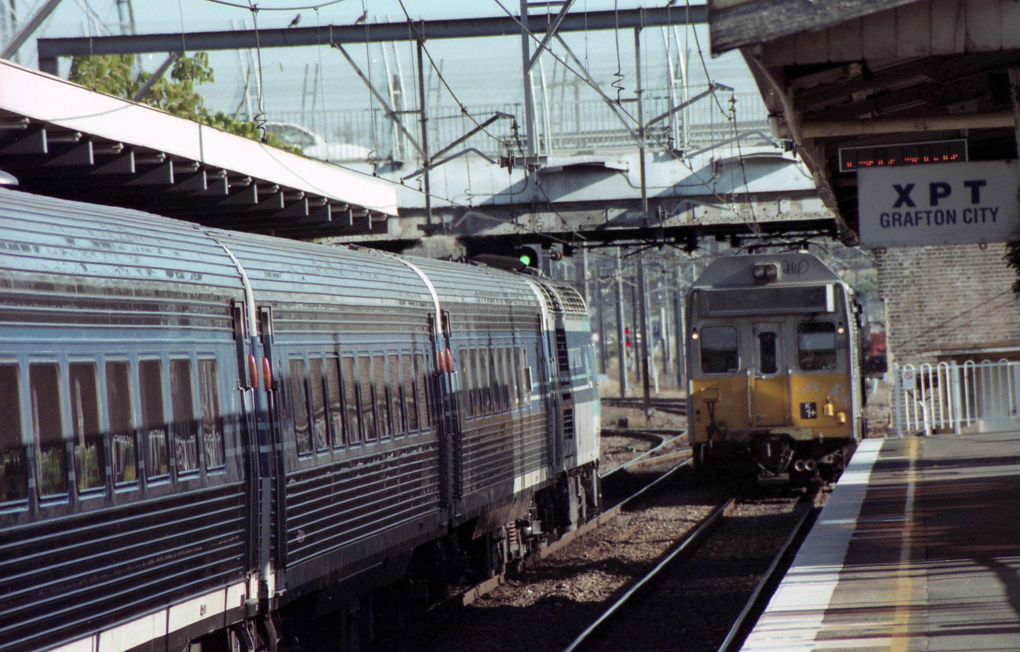 State Rail Authority K set 1 approaches Broadmeadow on its way to ...