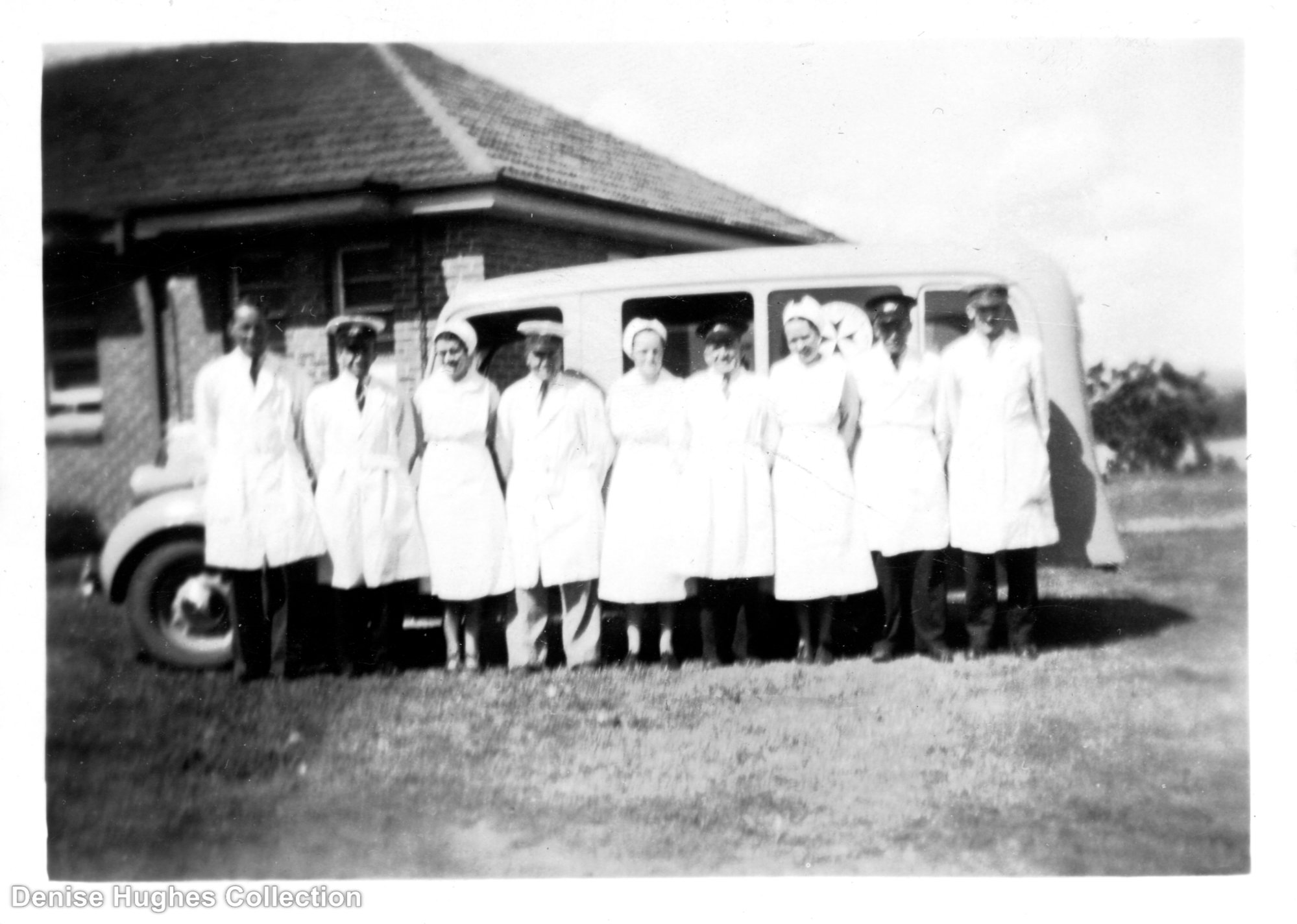 [Doctor], nursing staff, ambulance men with ambulance, Kurri Kurri