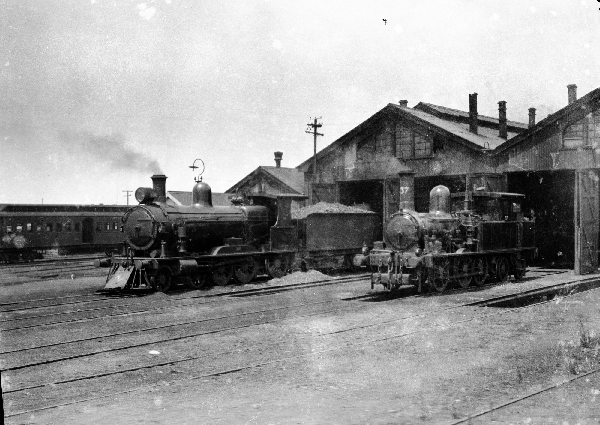 SAR locomotives, Rx Class no. 106 and K Class no. 37, Islington ...