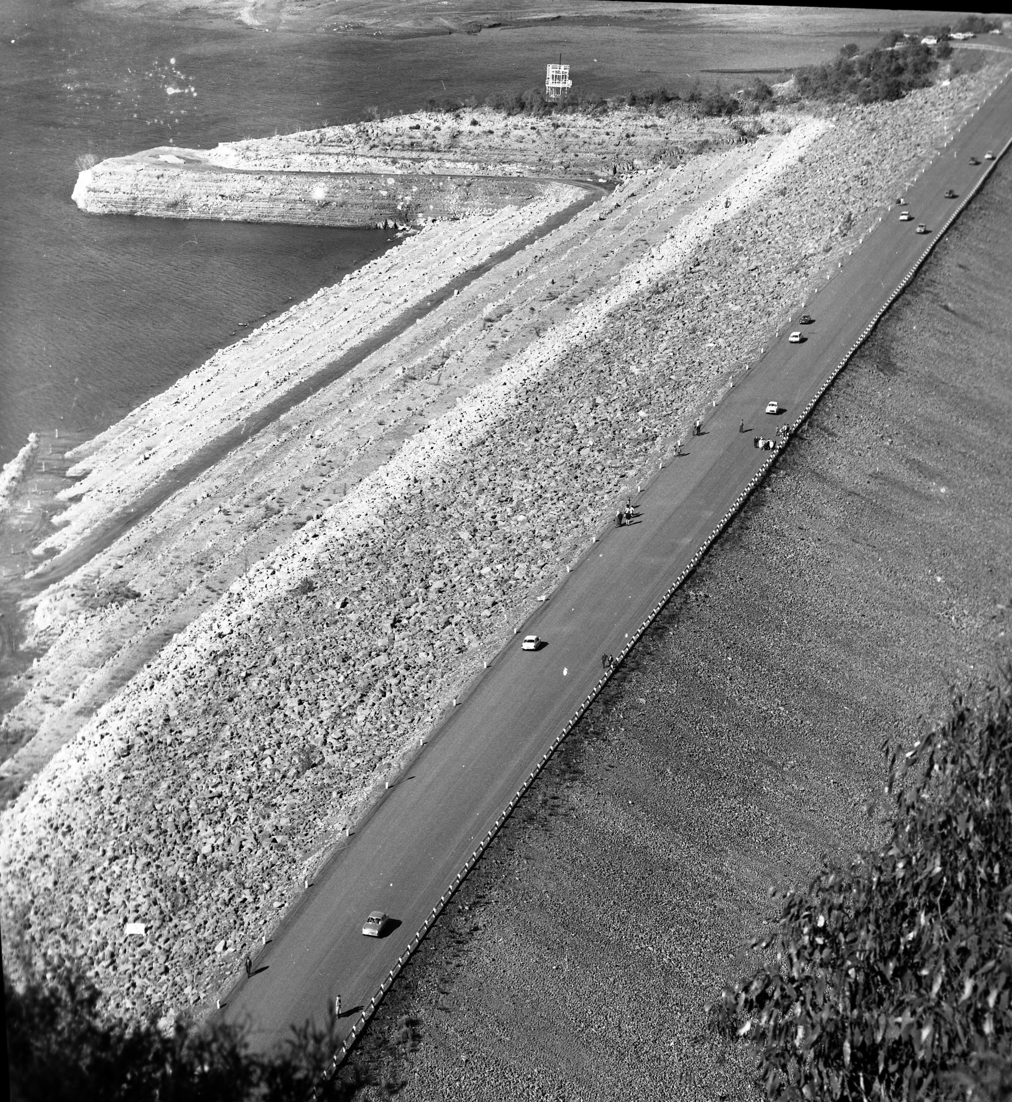 Glenbawn Dam spillway, June 12, 1966 Living Histories