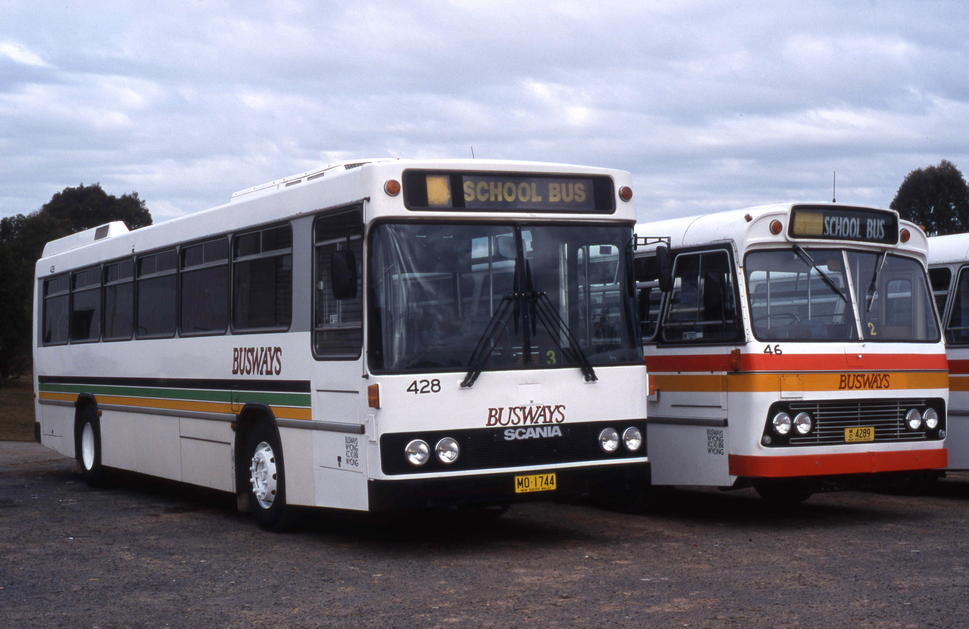 busways-scania-k93-mo-1744-volvo-b58-56-4289-depot-yard-charmhaven