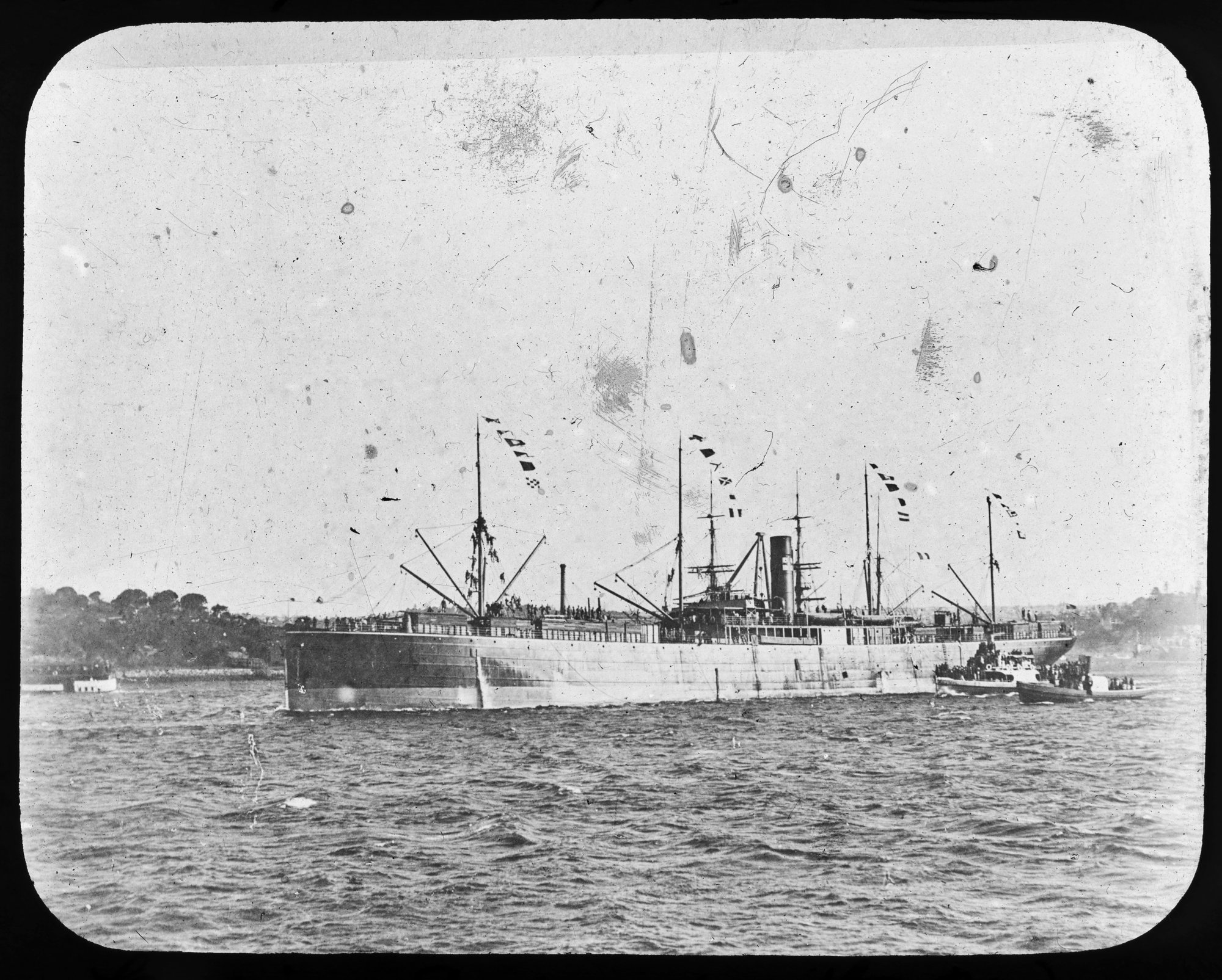 SS Surrey leaving Sydney with 2nd Contingent, Sydney Harbour, January ...
