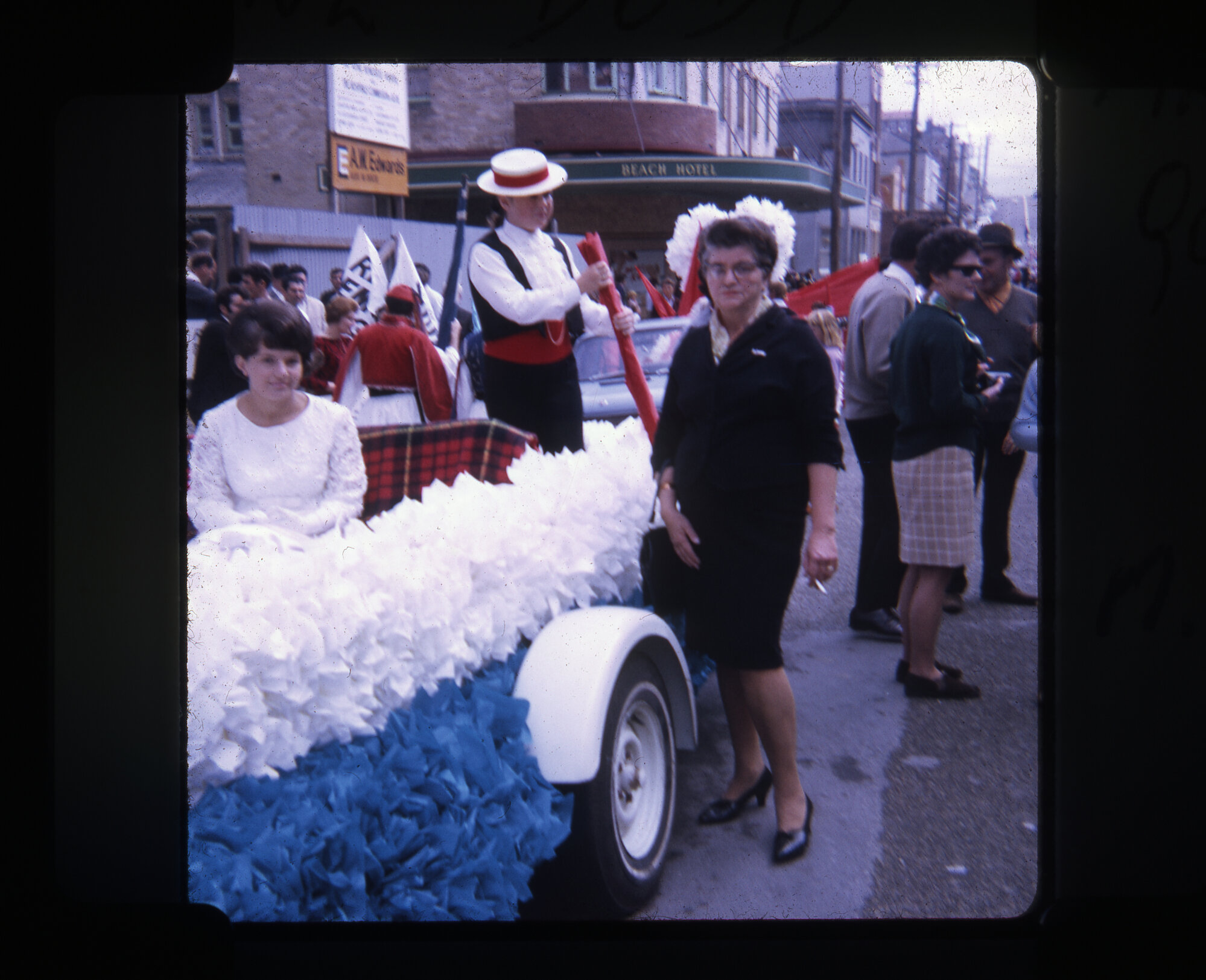 World Wide Friendship May Queen candidate Diane Dodd with M French, NSW ...