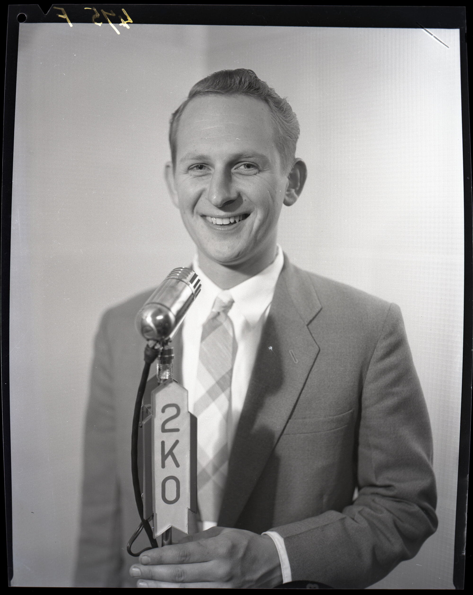 Mr Ron Hurst, 2KO radio announcer, NSW, 1957 | Living Histories