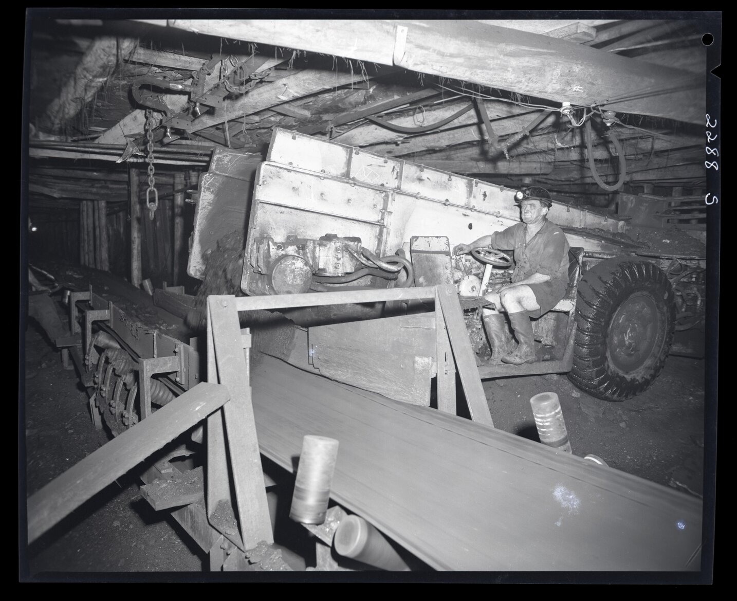 Bellambi Colliery, mining equipment, 1961 | Living Histories