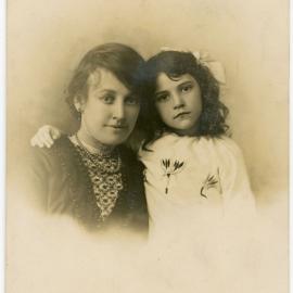 RE019-Unidentified mother and daughter, [n.d]