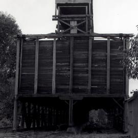 Screens, Stanford Main No 2 Colliery, NSW, from the east, 1980