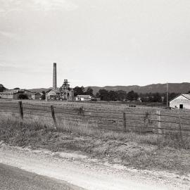 Complex from the north-west, Stanford Main No 2 Colliery, NSW, August 1981