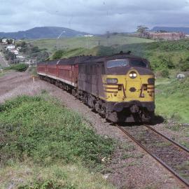 4498, passenger, Bombo, NSW, January 1990