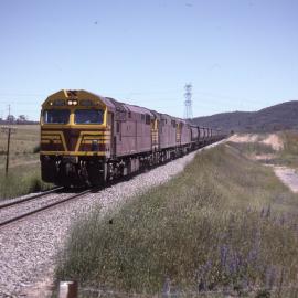 8022, 8014 and 8025, Up coal train, Pipers Flat, NSW, 29 December 1992