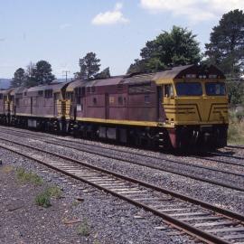 8039, 8042 and 80 Class, coal train, Wallerawang, NSW, 31 December 1992