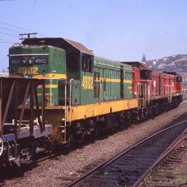 4902, 4914 and 4918, ballast train, Bombo, NSW, January 1994