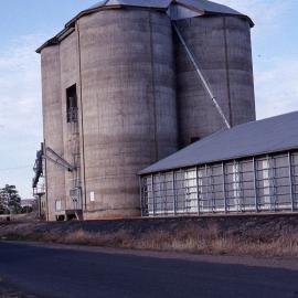 Grain silos, Canowindra, NSW 13 April 1991