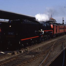 R761, Spencer Street Station, Melbourne, Vic, October 1988