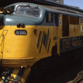 A66, Spencers Street Station, Melbourne, October 1988