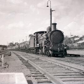 NSWGR, D-55 Class No. 5586, goods, Picton, [1920s]
