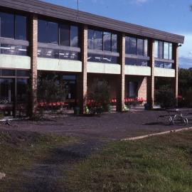 Front of Visitors Centre, Shortland Wetlands, NSW, June 1989
