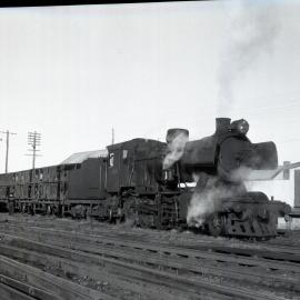VR J Class No. 523 livestock train, Wangaratta Victoria, [1960]