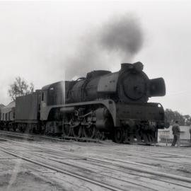 VR, R Class No. 731 Hudson Type, goods, Benalla, [1950s]