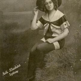Goldie Collins