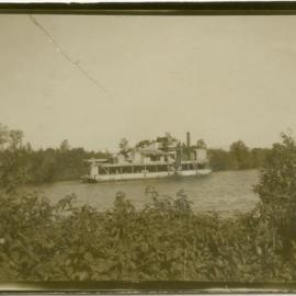 Photo of unidentified riverboat