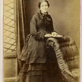 Carte de visite of an unidentified woman