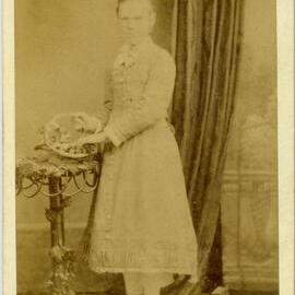 Carte de visite of an unidentified woman