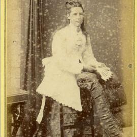 Carte de visite of an unidentified woman