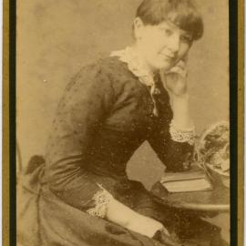 Carte de visite of an unidentified woman.