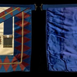 [Royal Arch Masons] apron with triple tau symbols