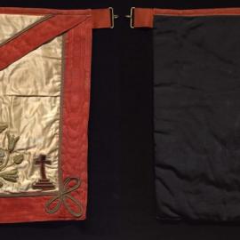 Scottish Rite masonic apron with pelican and crucifix symbols