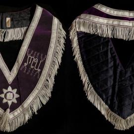 Collar, Manchester Unity of the Undependent Order of Oddfellows, Past District Master