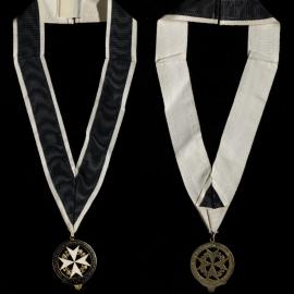 Medallion, Knights Templar, Gordan J Row, Past Great Chamberlain, 1994