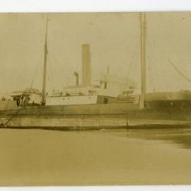 The ship Rosedale at Bellingen [Nambucca] Heads
