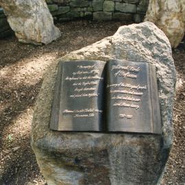 The bronze book - Yallarwah Place Currawong Project