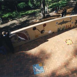 Yallarwah Place, murals and mosaics (2001)