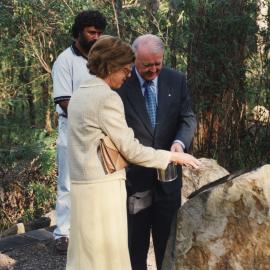 Yallarwah Place Currawong Project, Ray Kelly,Sir William Deane and wife, Lady Helen Deane 