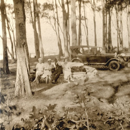 Interview summary: Clara Brown and Joan McInerney on 1940s Tanilba Bay, 21 September 1987