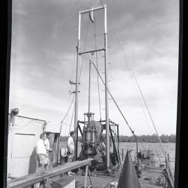 [River transportation with machinery], 1961