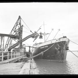 Coal and Allied, coal loading President Steyn ship, 1961