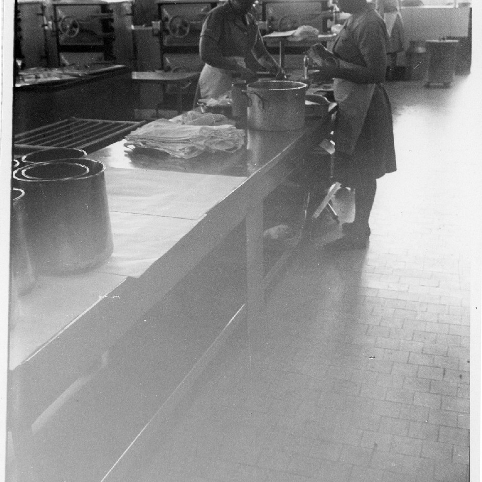 Nurses cooking hospital food, Royal Newcastle Hospital, Dietary Department, 1960s