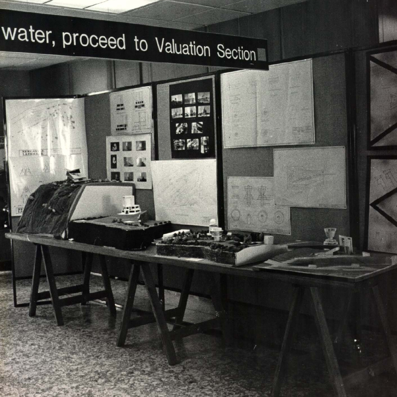 Architecture students' display at Water Board Uninews V.9 No.11