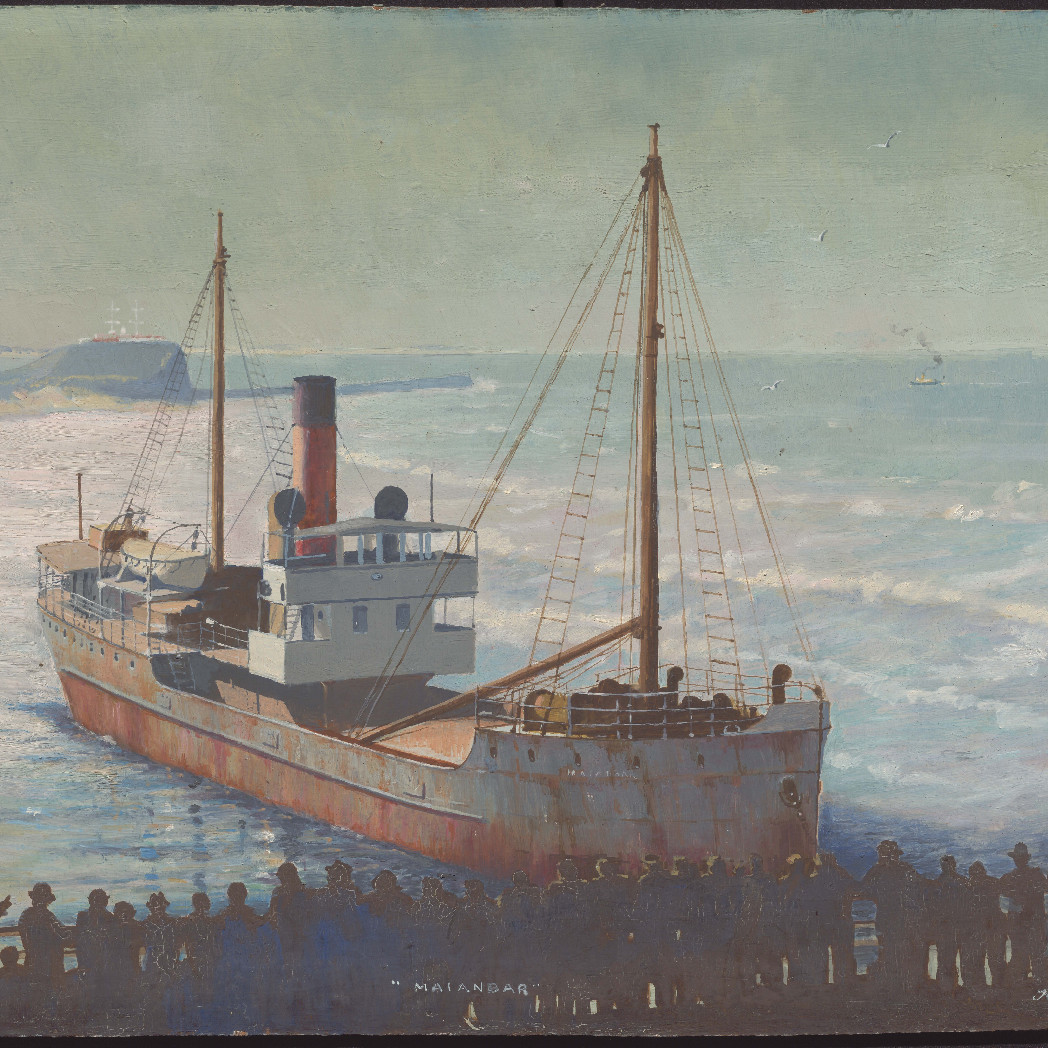 Steamship 'Maianbar' run aground on Nobby's Beach- Terry Callen