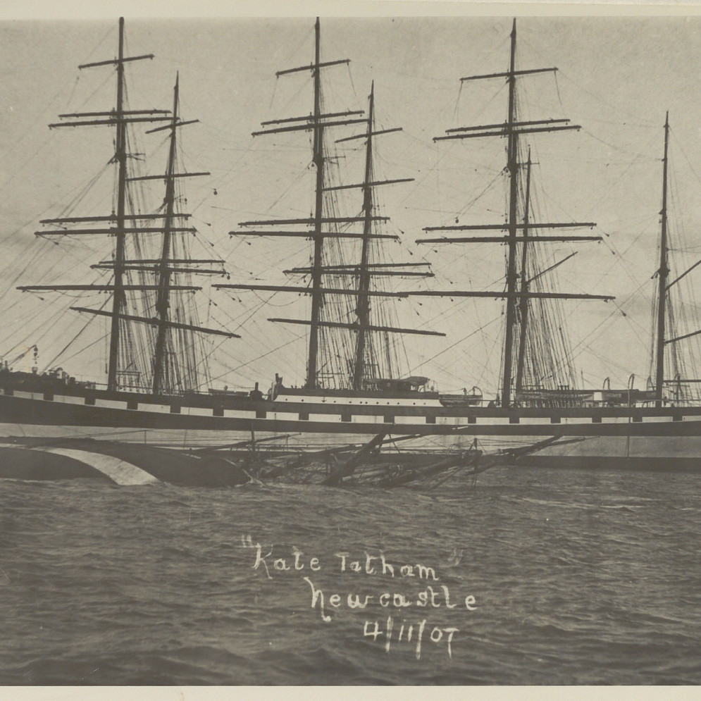Barquentine 'Kate Tatham' capsized in Newcastle Harbour- 4th November 1907